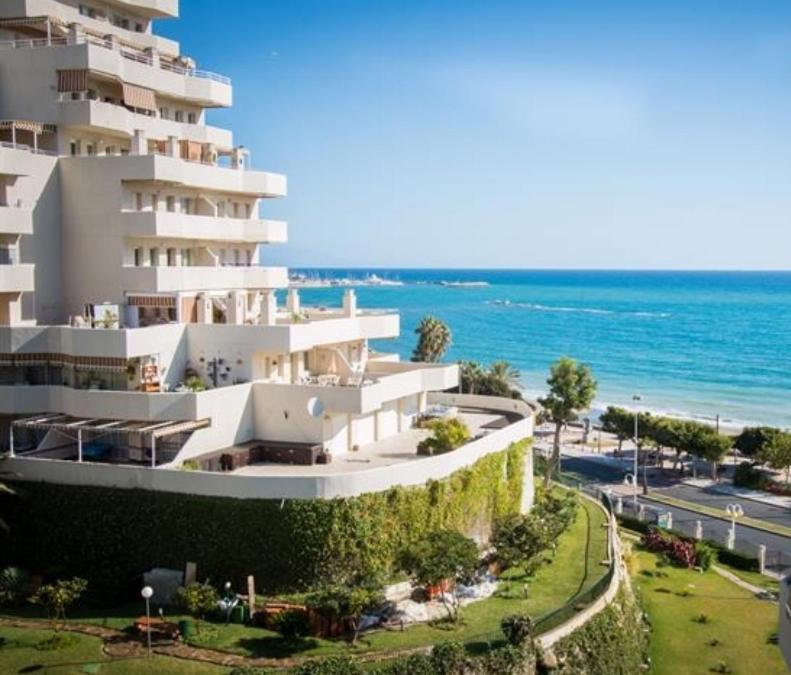 Benalbeach Estudio Premium Benalmádena Exteriör bild