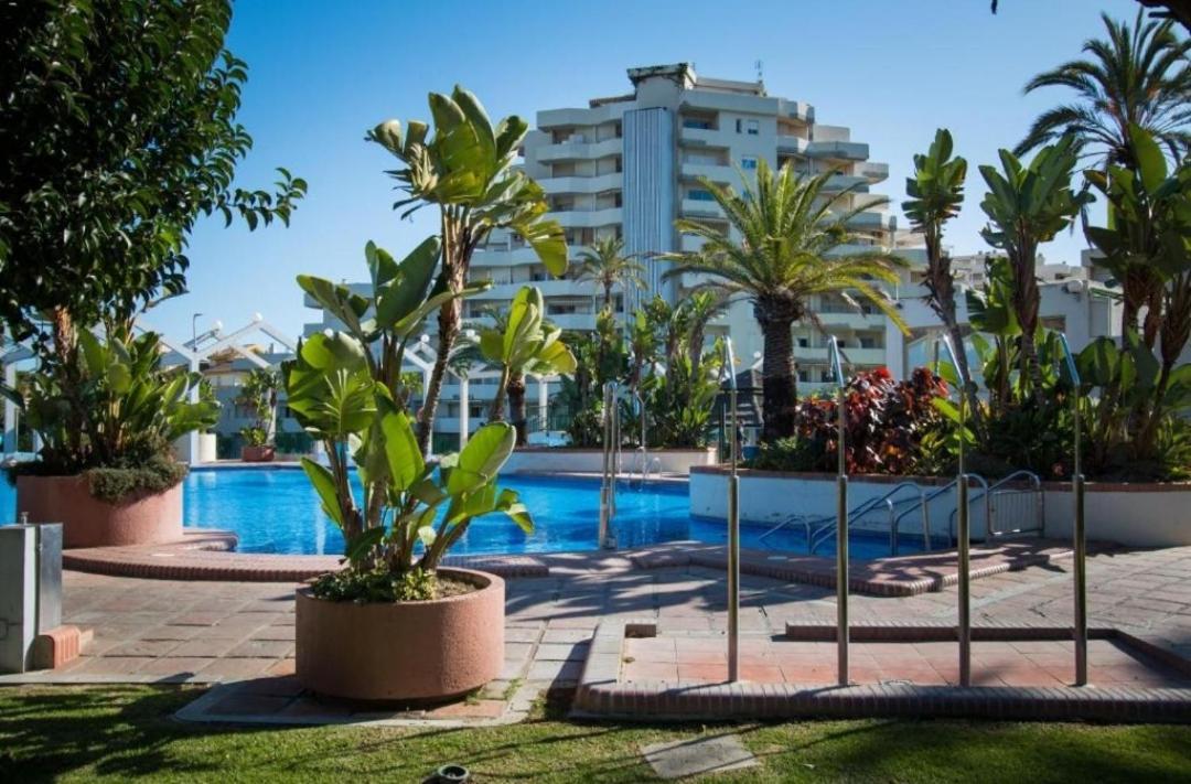 Benalbeach Estudio Premium Benalmádena Exteriör bild
